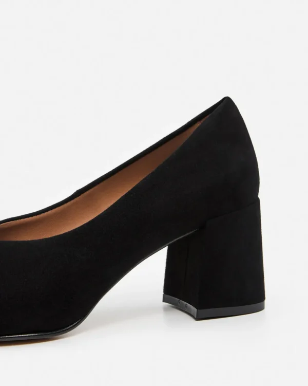 Heels^Flattered Angela Suede Black