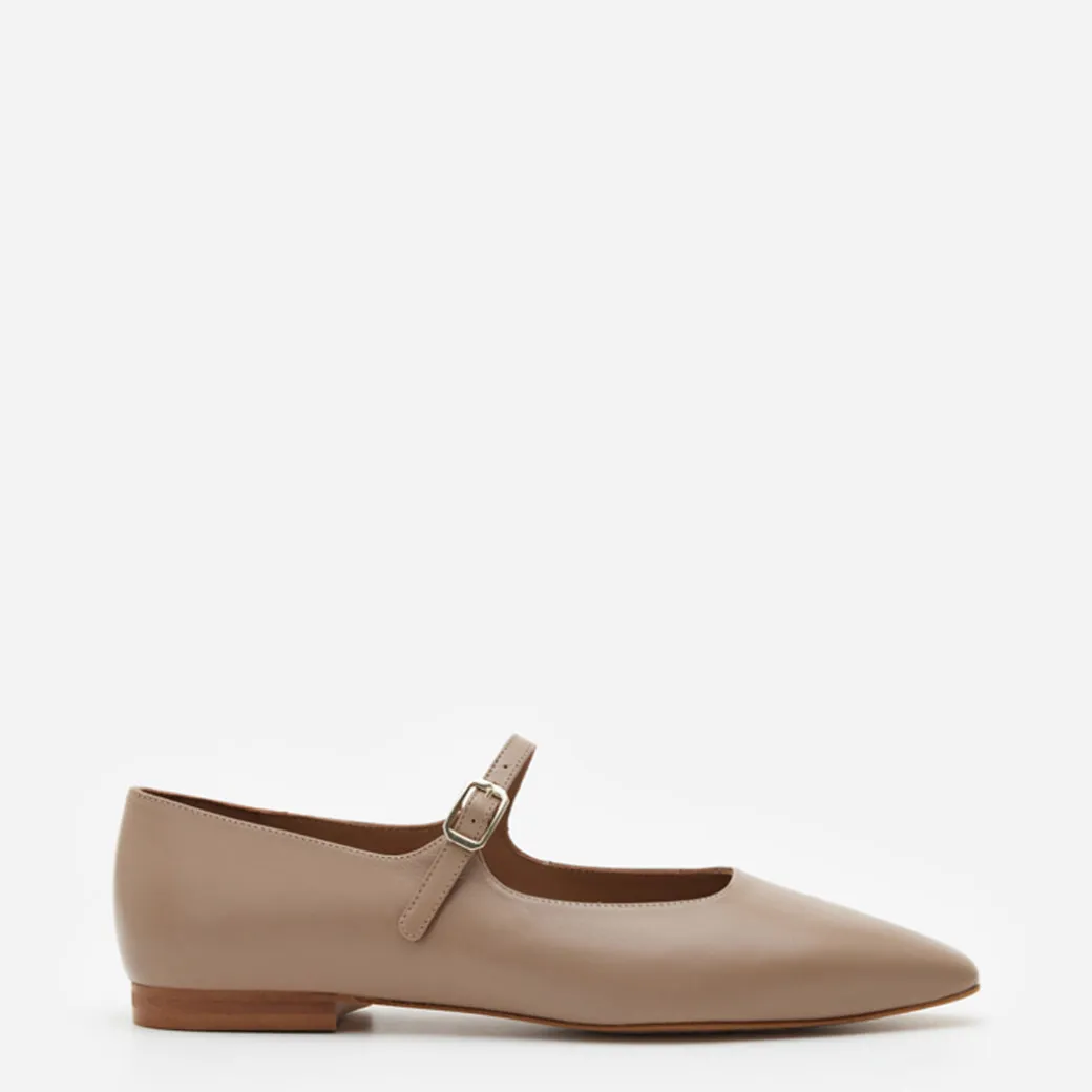 camila_leather_beige_0.webp Ballet Flats^Flattered Camila Leather Beige