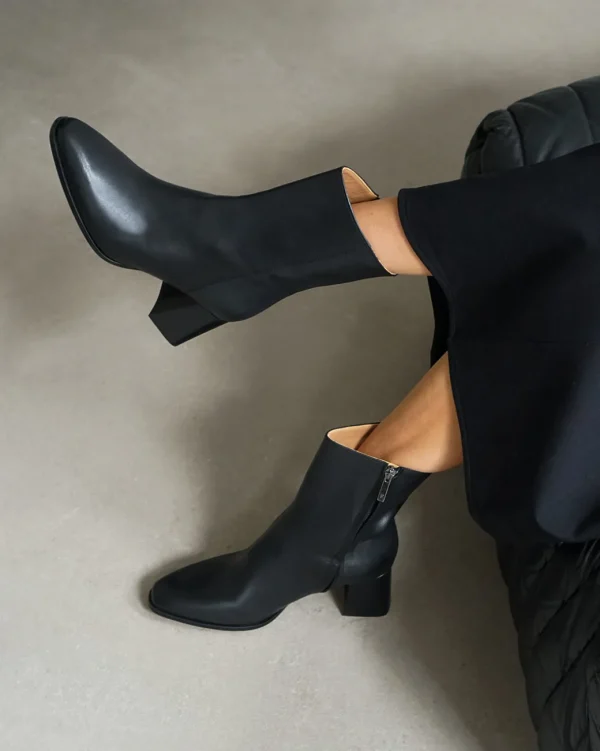 Boots^Flattered Christa Leather Black
