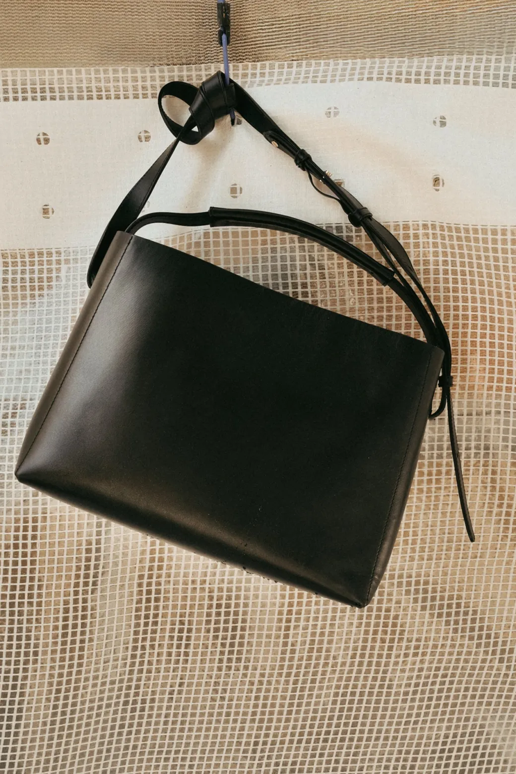 hedda_grande_handbag_leat_6.webp Top Handle Bags | Tote Bags^Flattered Hedda Grande Handbag Leather Black