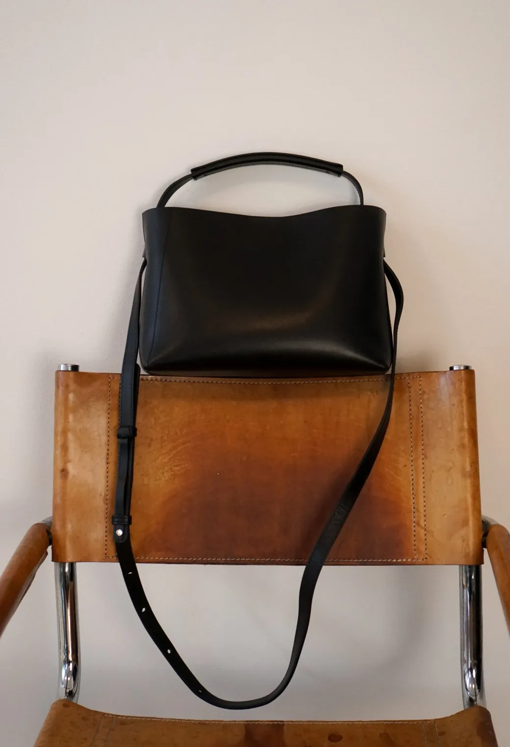 hedda_midi_handbag_leathe_6.webp Top Handle Bags | Shoulder Bags^Flattered Hedda Midi Handbag Leather Black