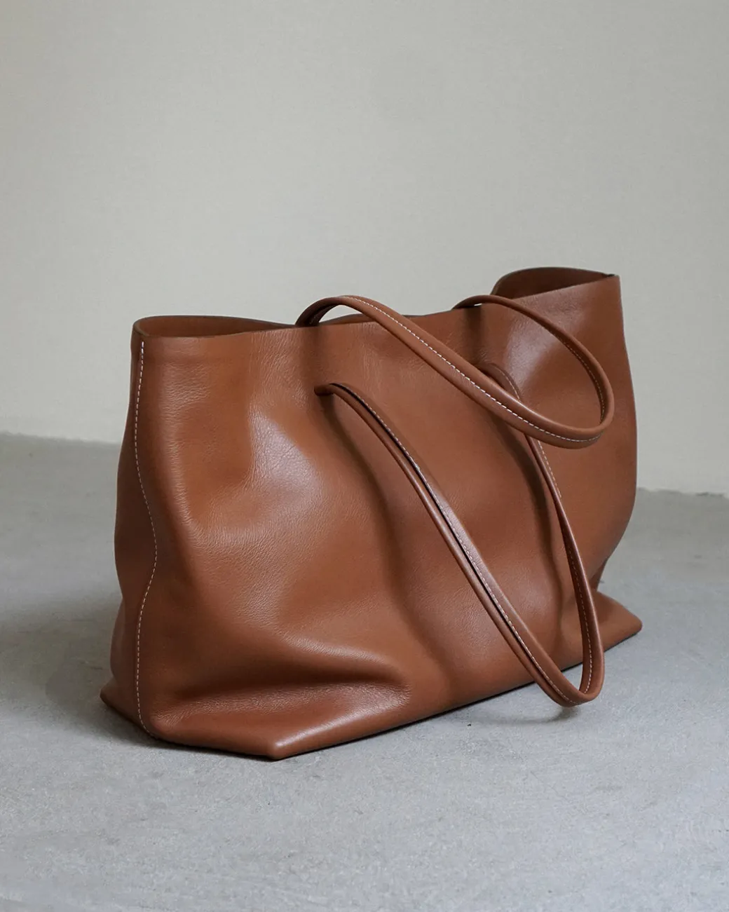 luka_tote_leather_cognac_5.webp Tote Bags^Flattered Luka Tote Leather Cognac