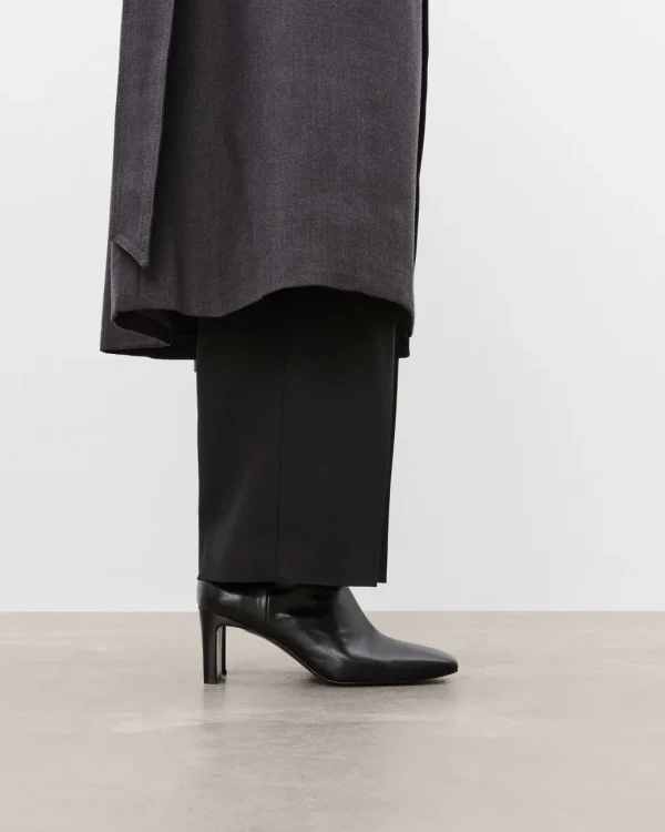 Boots^Flattered Moa Leather Black