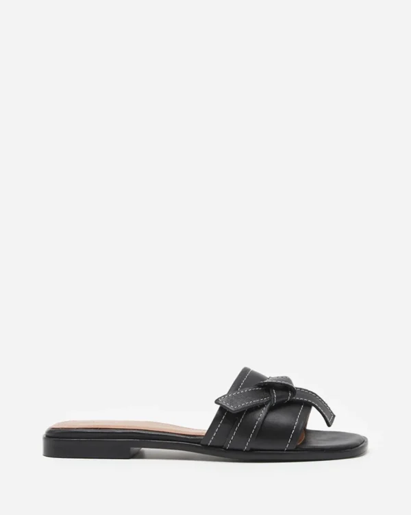 Sandals^Flattered My Leather Black