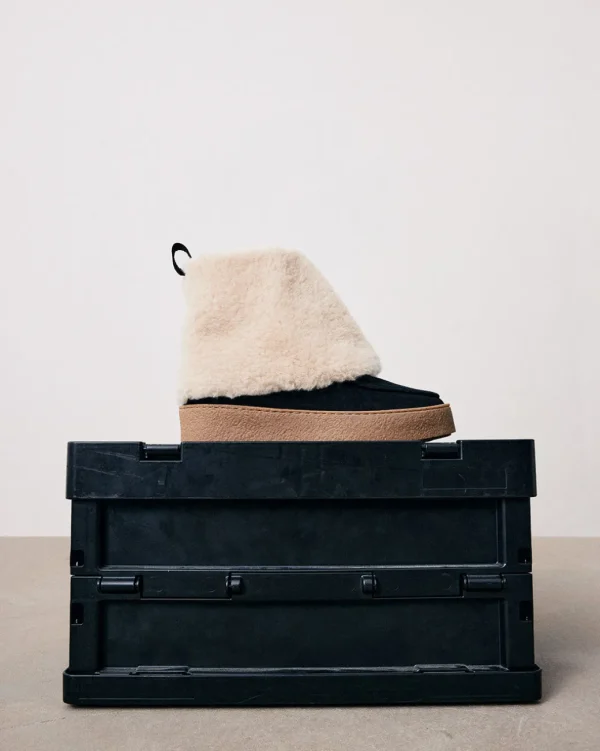 Boots^Flattered Sonia Suede Black