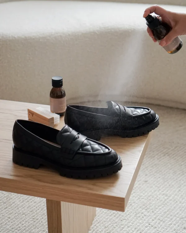 Product Care^Flattered Protector Shoe